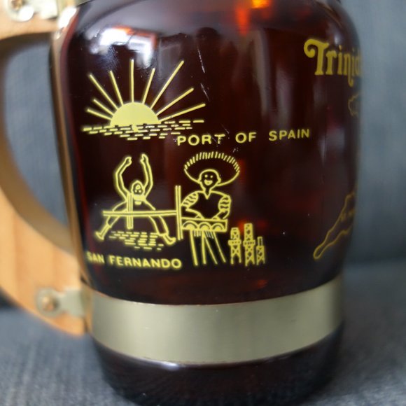 Vintage Siesta Ware Style Trinidad & Tobago Mug with Wooden Handle - Picture 2 of 11